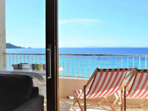 Studio sur plage Cavalière avec terrasse, 1er étage, 2 couchages - FR-1-251-80